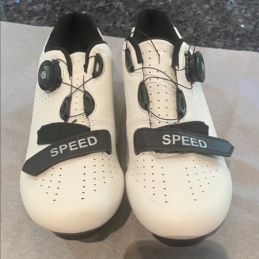 Unisex White Cycling Shoes with Speed Strap 42